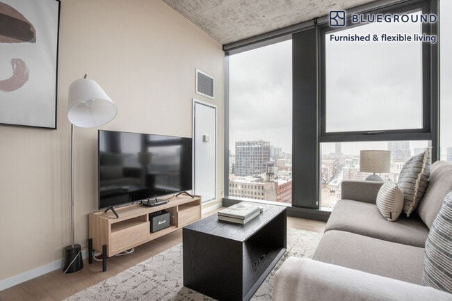 Photo - 160 N Morgan St Unit FL14-ID1067