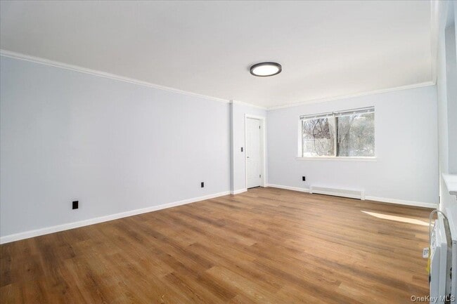 Photo - 615 Fox Run Ln