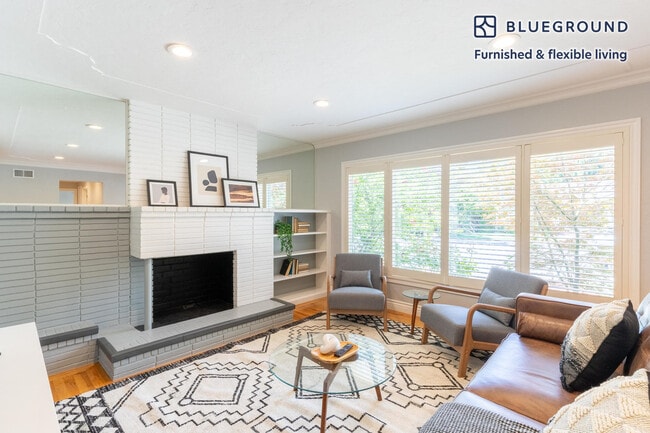 Photo - 1058 Lovoi Way