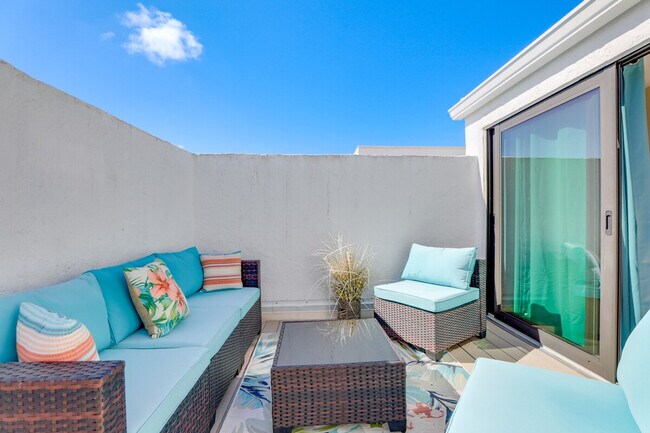 Photo - 2955 N Beach Rd Unit SI ID1386105P