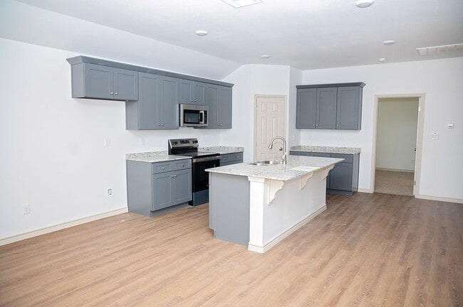 Photo - 1320 Bajada St