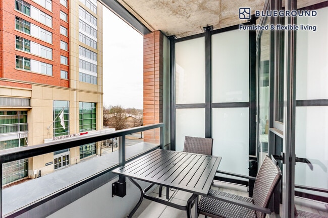 Photo - 3030 Potomac Ave Unit FL3-ID1030