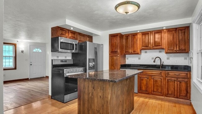 Photo - 73 Summit Dr