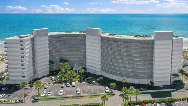 Building Photo - 1601 Ocean Dr S Unit 303