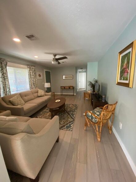 Photo - 8754 Honeysuckle Way