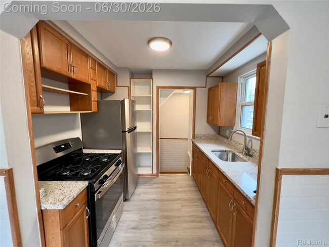 Photo - 318 Devillen Ave