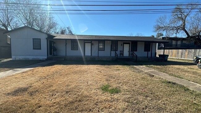 Building Photo - 904 Herbert Ave Unit 3