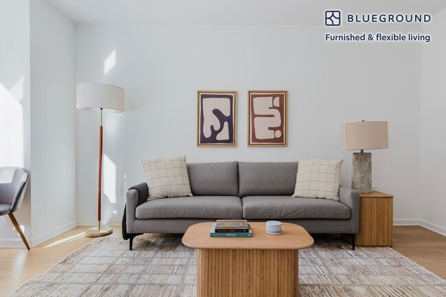 Photo - 535 W 23rd St Unit FL4-ID1584