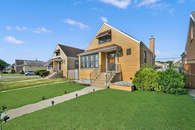 Photo - 6452 S Knox Ave