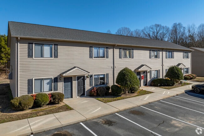 Colonial Village - Colonial Village