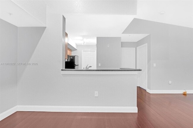 Photo - 2586 Centergate Dr Unit 303