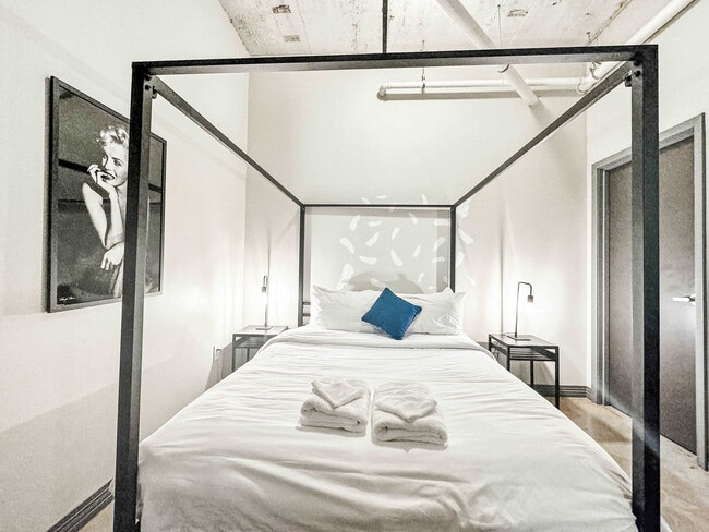 Photo - 555 Evergreen St Unit SI ID1134626P