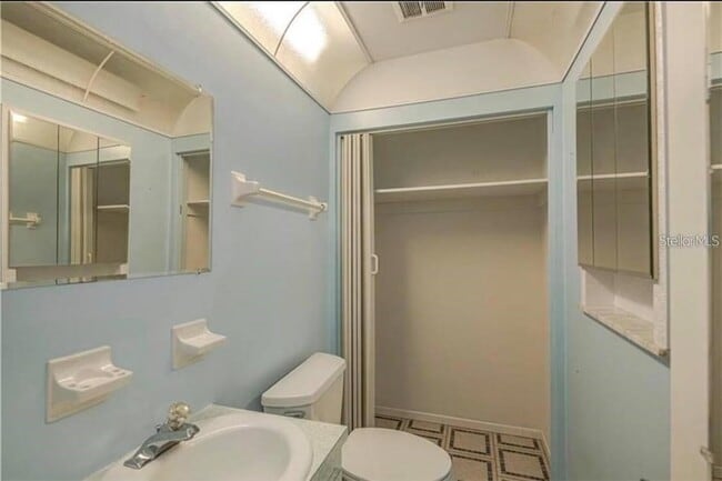 Photo - 3153 Conway Blvd