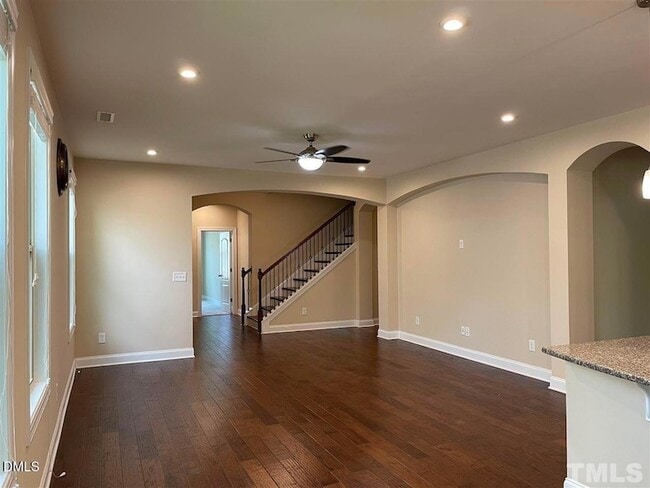 Photo - 811 Rymark Ct