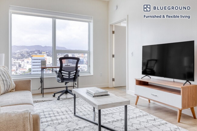 Photo - 6390 De Longpre Ave Unit FL15-ID721