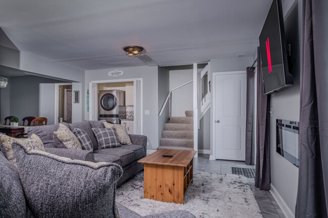 Building Photo - 3407 Venice Ave Unit ID1374787P