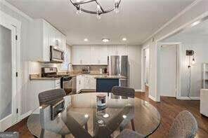 Photo - 3235 Woodview Dr SE