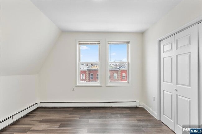 Photo - 676 Chestnut St Unit 3