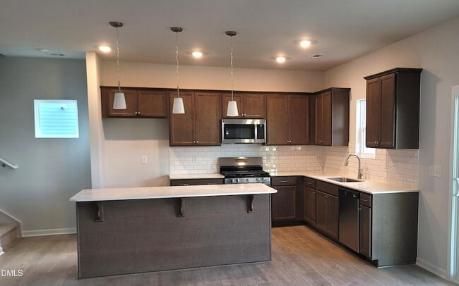 Building Photo - 73 Plantation Dr