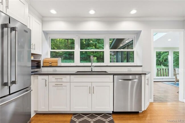 Photo - 8 Oak Tree Dr