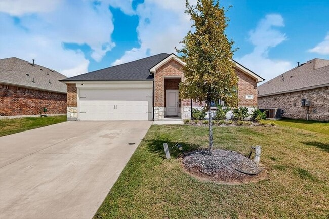 Photo - 504 Willow View Way