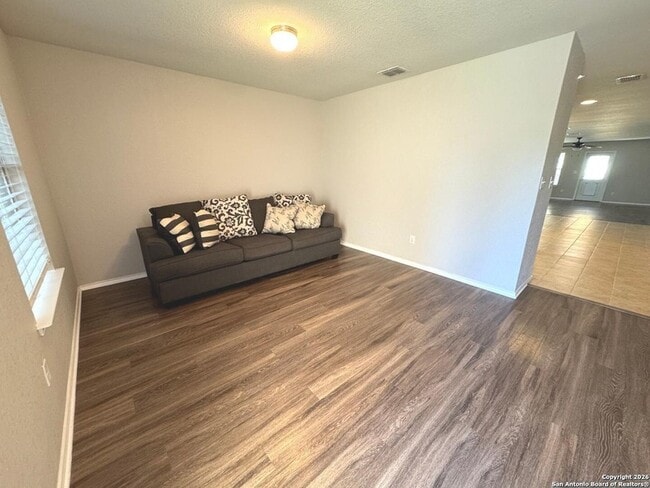 Photo - 7699 Paraiso Haven