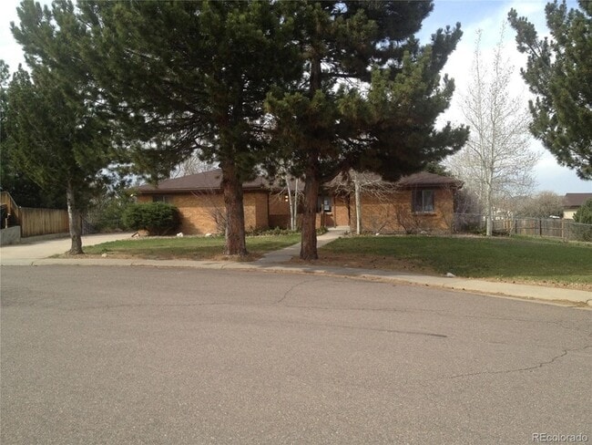 Photo - 10989 Roseanna Dr