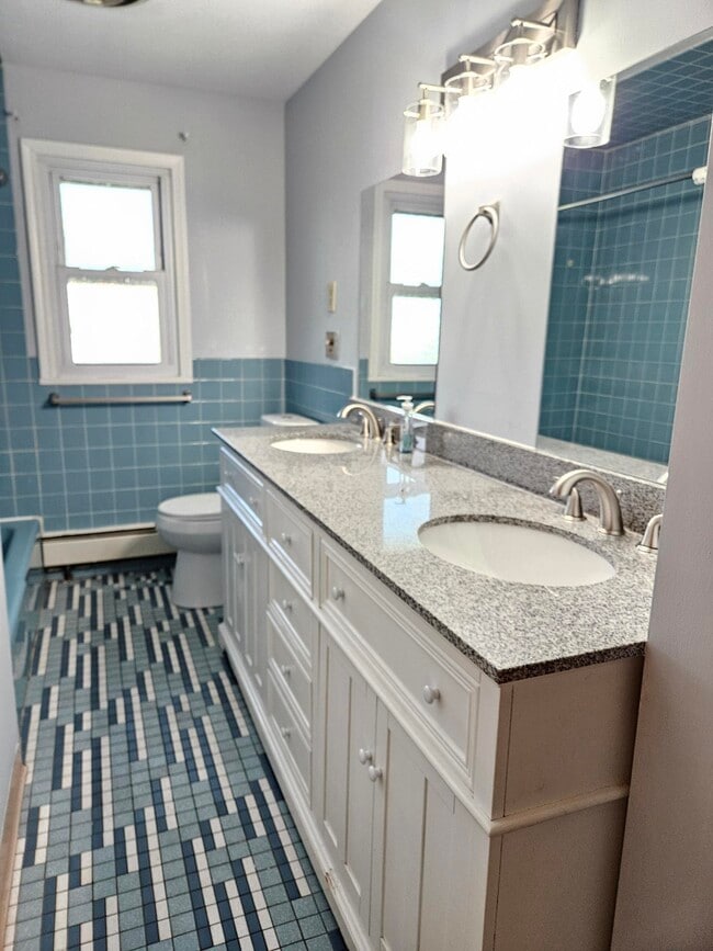 Bathroom - 7288 Shawnee Rd