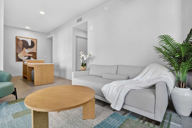 Photo - 11 NE 6th St Unit SI FL11-ID1492779P