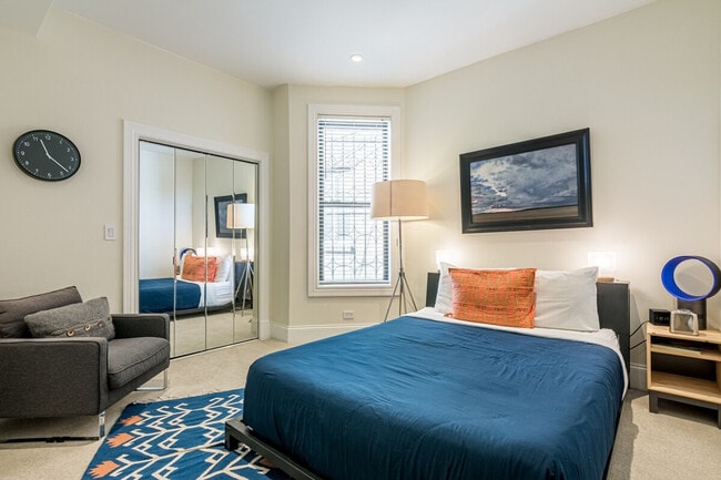 Photo - 2947 W Logan Blvd Unit ID1255600P