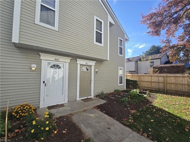 Photo - 807 Zircon Ct