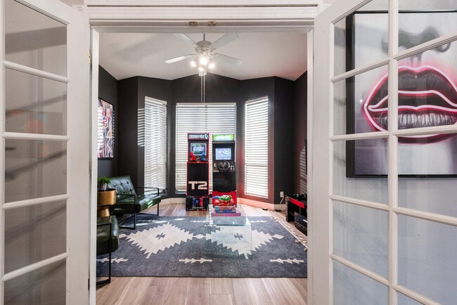 Photo - 5924 E Woodridge Dr Unit ID1244926P