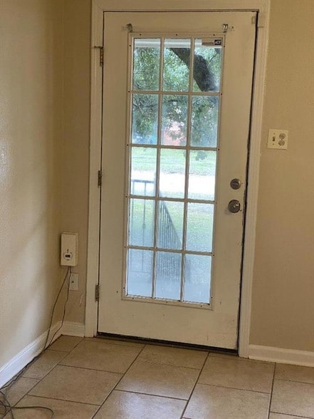 Photo - 1361 Westlawn Dr