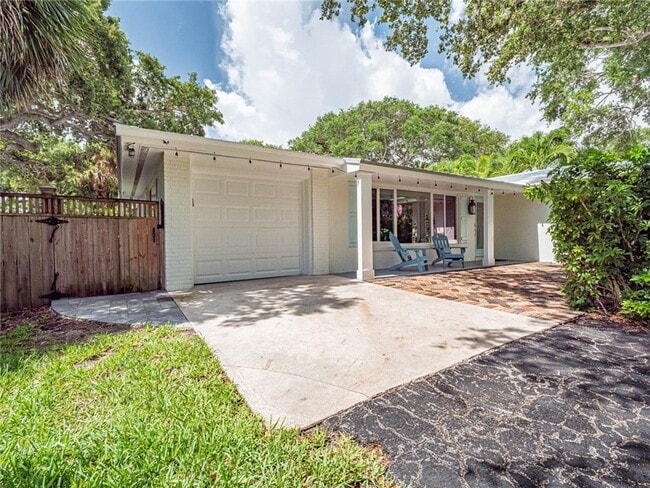 Photo - 912 Jasmine Ln