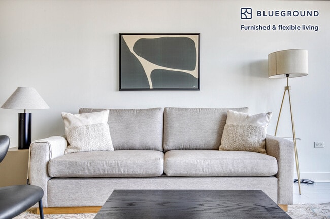 Photo - 1035 W Van Buren St Unit SI FL12-ID435