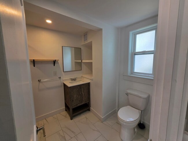 Photo - 3 St John St Unit 1