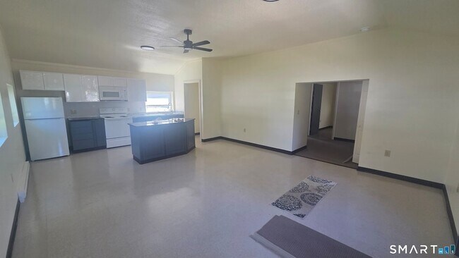 Photo - 361 Pomeroy Ave