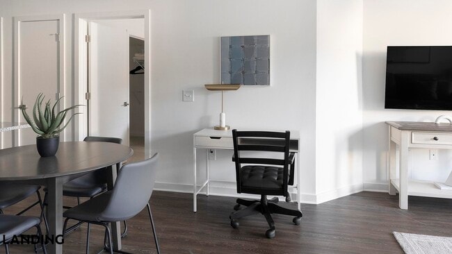 Photo - 2110 Birkhall St Unit 2130-115