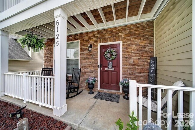 Photo - 6125 Kilchurn Dr