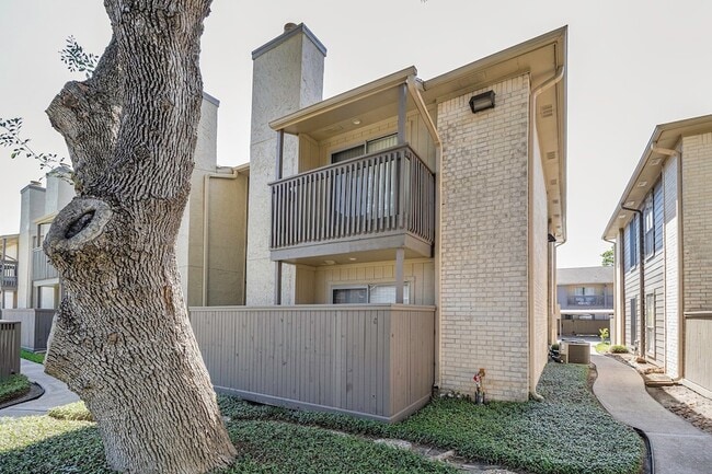 Photo - 1900 Bay Area Blvd Unit 121