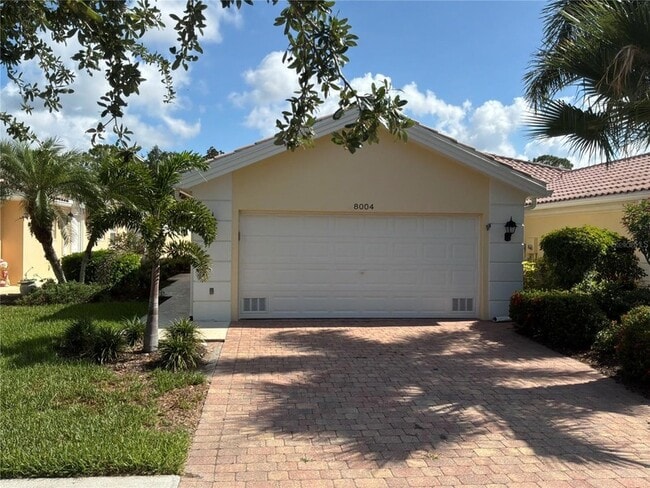 Building Photo - 8004 Camminare Dr