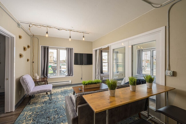 Photo - 532 W College Ave Unit ID1061640P