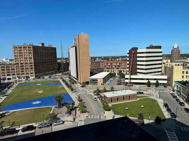 Photo - 260 E Broad St Unit SI FL8-ID1237044P