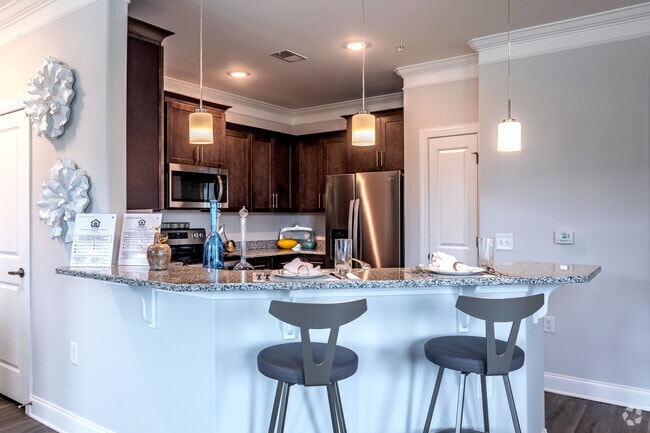 1BR, 1BA - 934 SF - Villages at Raleigh Beach