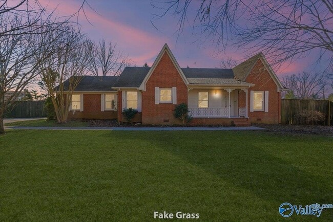 Photo - 104 Lindsey Ln