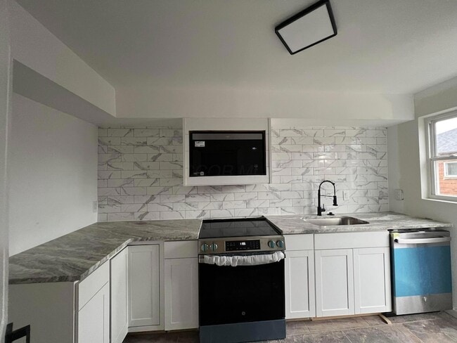 Photo - 50 N Hampton Rd