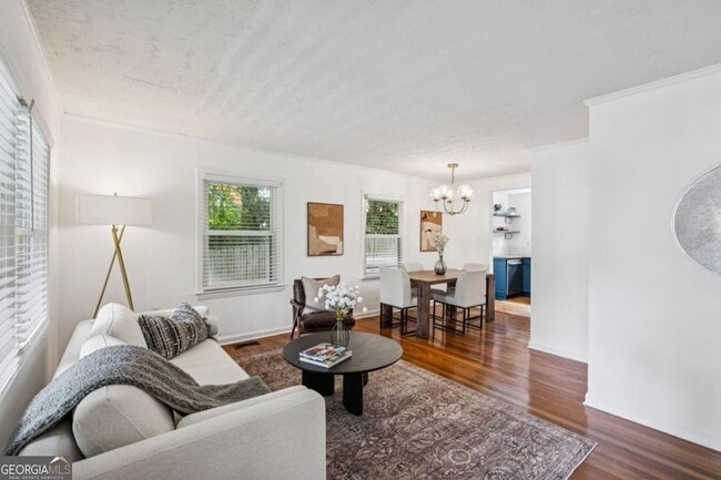 Photo - 1136 Gilbert St SE