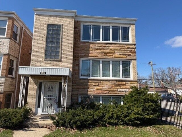 Building Photo - 5556 N Central Ave Unit 3