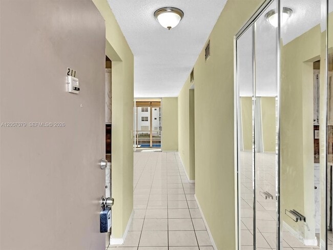 Photo - 3600 NE 170th St Unit 211