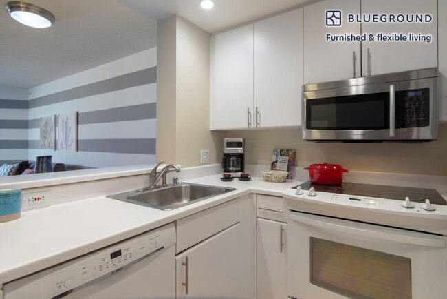 Photo - 240 Lombard St Unit FL9-ID74